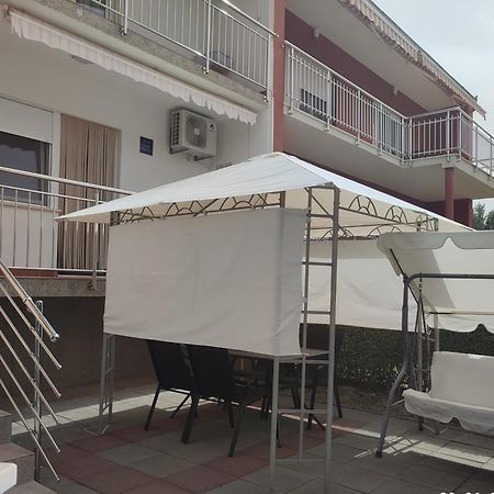 Angelina Apartman Kastela Luaran gambar