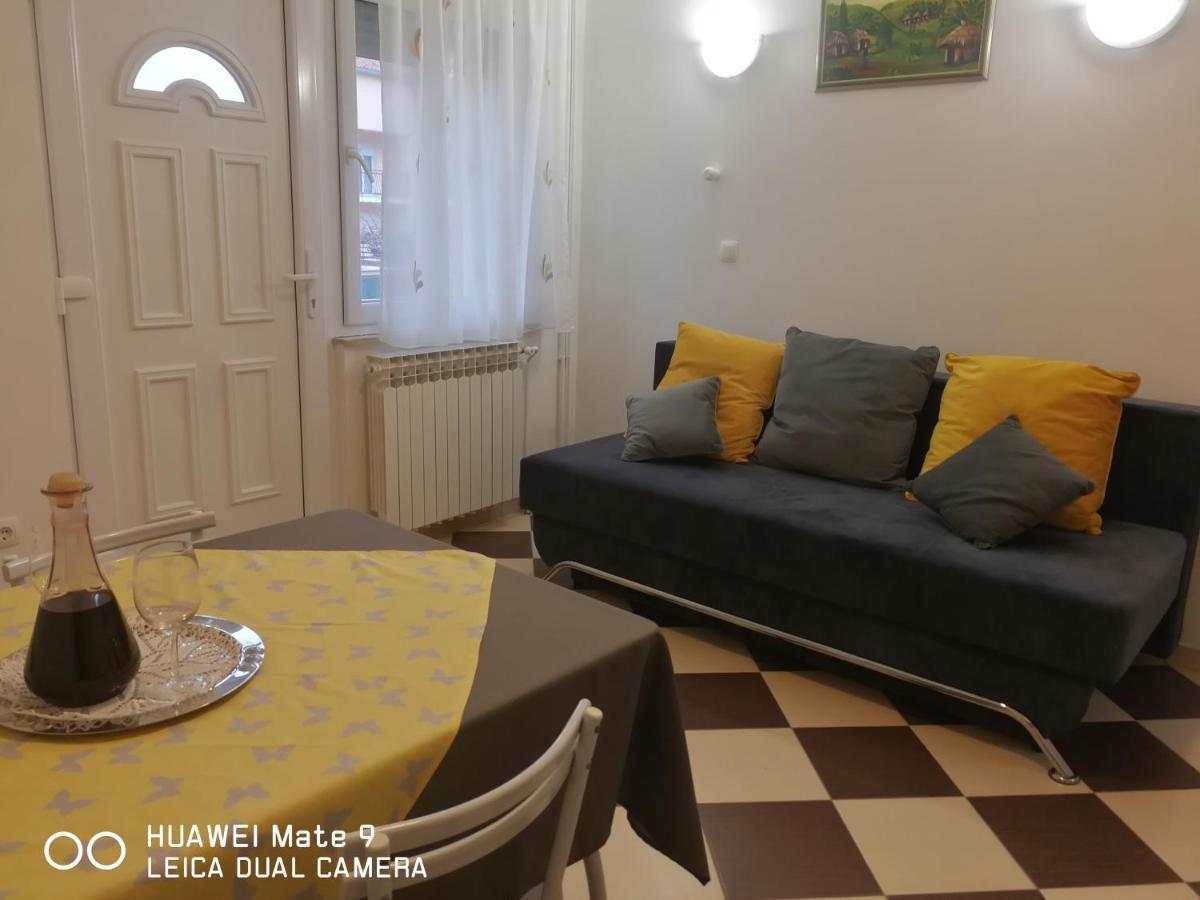 Angelina Apartman Kastela Luaran gambar